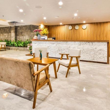Grand Lee Hotel Хошимин Экстерьер фото